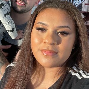 Meet your Posher, Deirdre